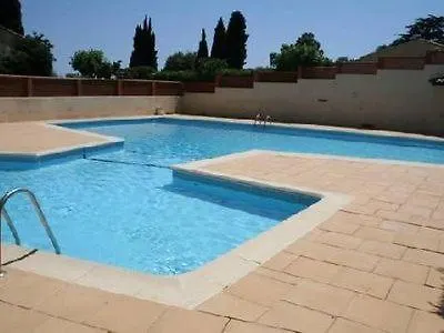 Villa Le Lavandou Pramousquier Location Uniquement Du Samedi Au Samedi En Juillet Aout Et Septembre Entiere Acces Direct Et Piscine Collective Ouverte Du 1er Mai Au 30 Septembre Clim Wifi